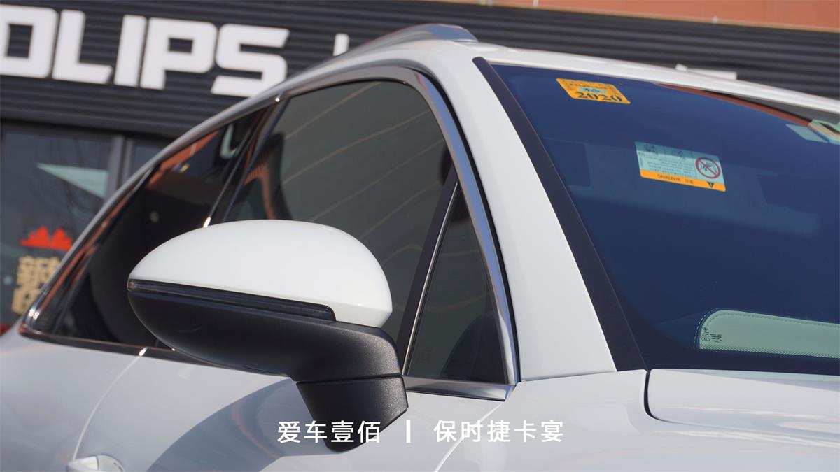 保時(shí)捷卡宴【愛車壹佰】施工ROLIPS隱形車衣